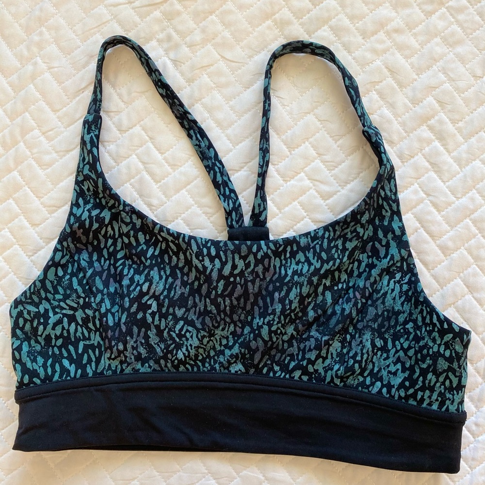 Lululemon low impact sports bra size 6